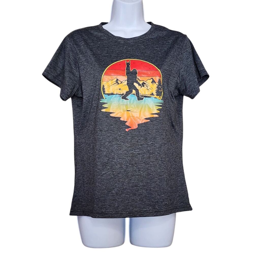 Shein Womens Graphic Tee Size M Gray Big Foot Yeti Short Sleeve Crew Neck Shirt